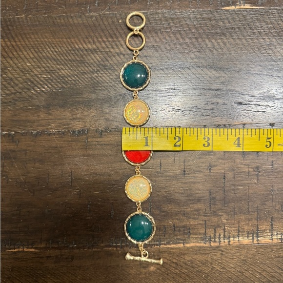 Source Unknown Red and Green Bracelet with Gold Accents - Picture 3 of 5
